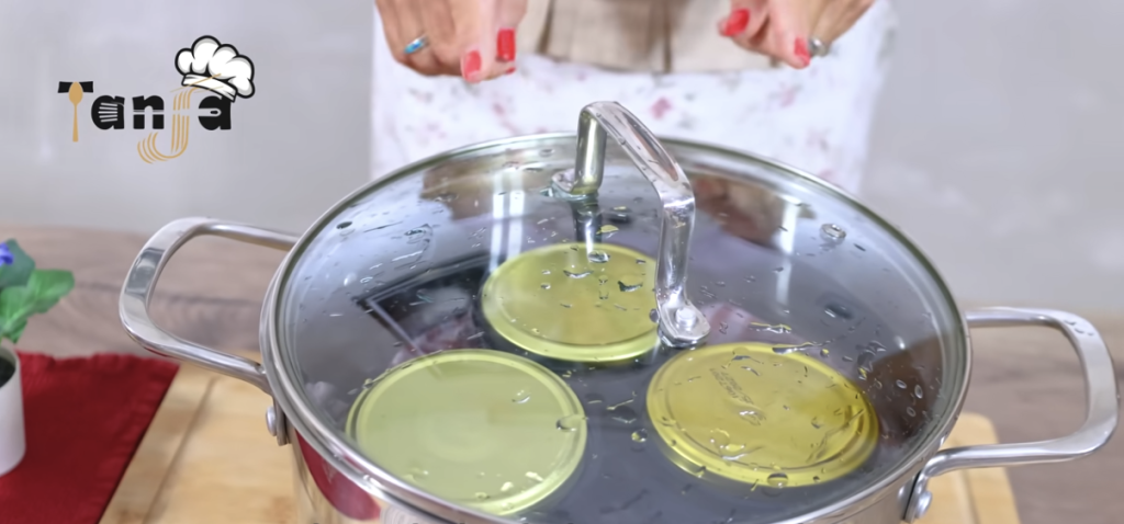 Zavařené ostružiny bez cukru – jednoduchý recept na pasterizaci