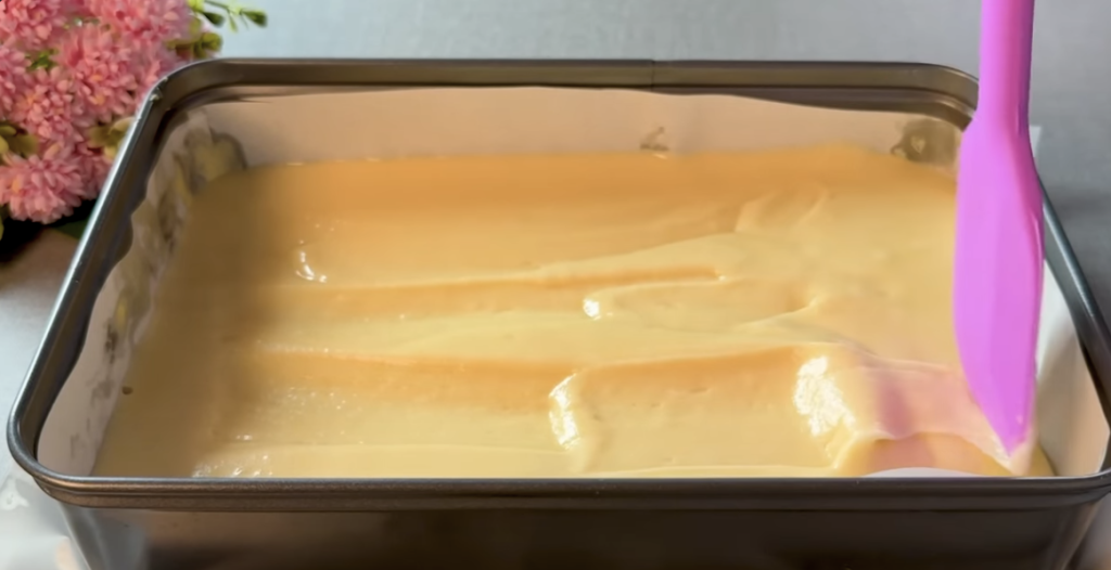 Domácí broskvový koláč s čerstvými broskvemi – snadný a vláčný letní dezert