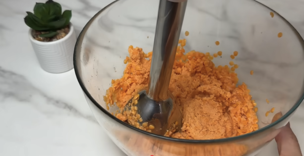 Křupavé čočkovo–cuketové karbanátky – ideální pochoutka plná bílkovin a zeleniny