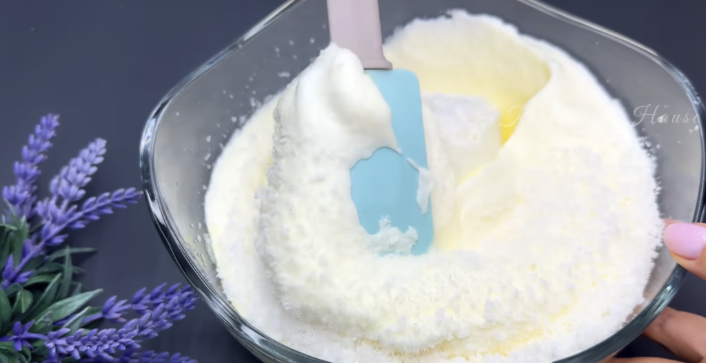 Fit kokosový koláč s ovocem bez mouky – ovocný dezert bez výčitek!