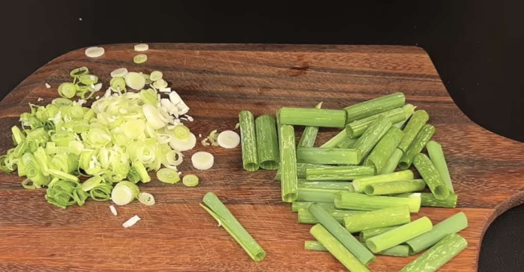 Krevety v aromatické česnekovo-zázvorové omáčce se sójovou a ústřicovou omáčkou