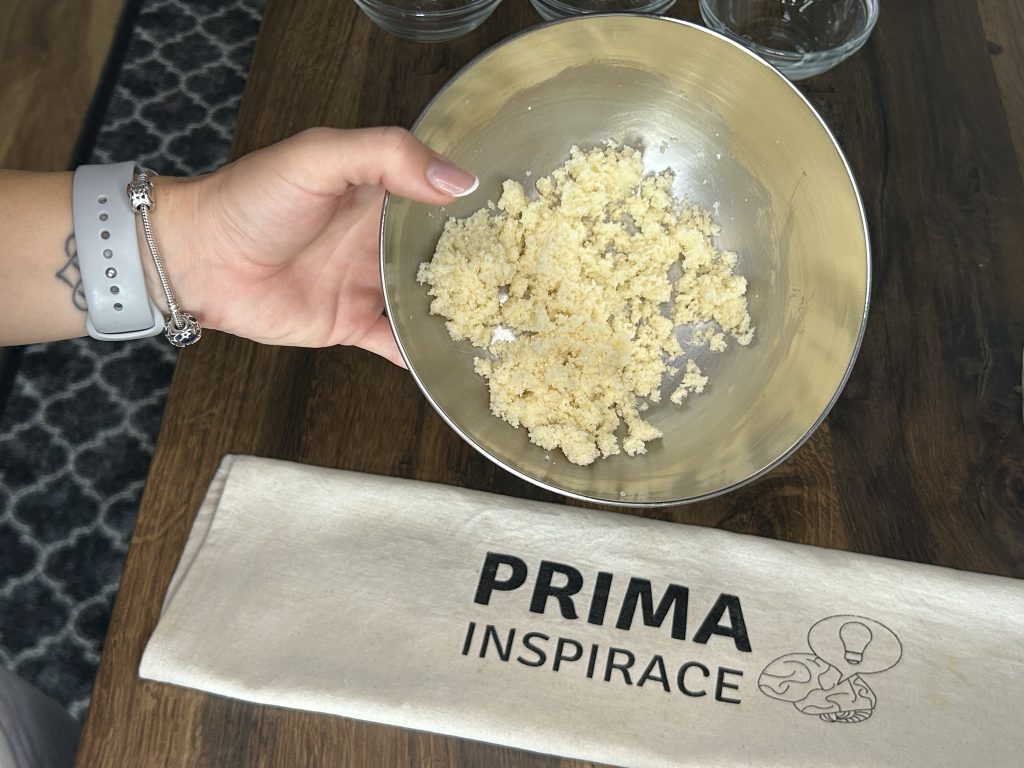 Švestkový koláč s drobenkou