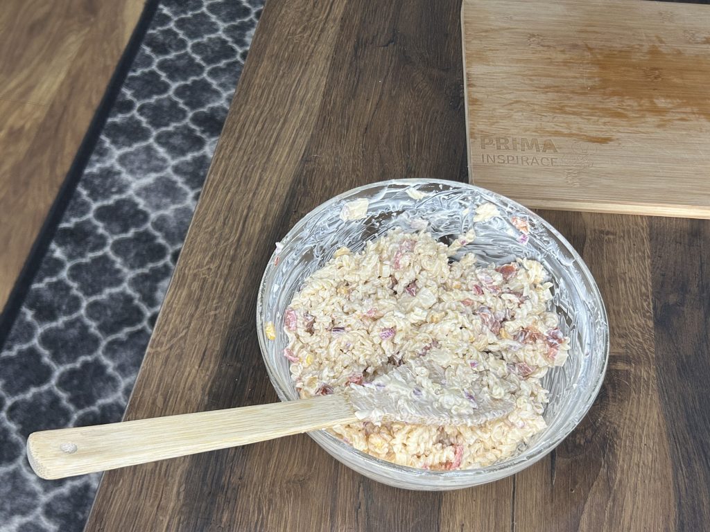 Těstovinový salát se šunkou, sýrem a neodolatelnou zálivkou