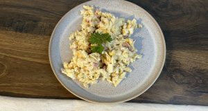 Těstovinový salát se šunkou, sýrem a neodolatelnou zálivkou