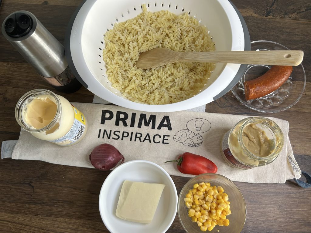 Těstovinový salát se šunkou, sýrem a neodolatelnou zálivkou