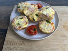 Tortilla muffiny s vajíčkem, šunkou a sýrem