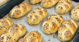 Domácí housky se sodovkou – nadýchané jako obláček i druhý den