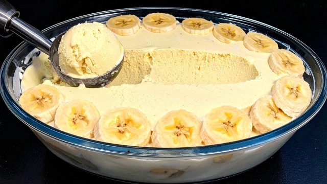 Domácí banánová zmrzlina bez zmrzlinovače – jednoduchý recept ze 3 ingrediencí