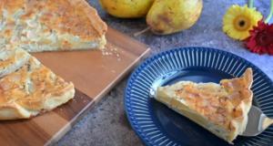 Nadýchaný a vláčný: Recept na vynikající hruškový koláč s mandlemi!