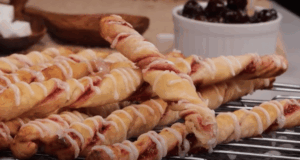 Sladká chuťovka POUZE ze 4 surovin – Marmeládové tyčinky z listového těsta!