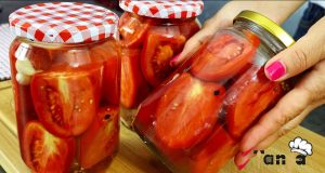 Rajčata ve sladkokyselém nálevu – jednoduchý domácí recept, který vydrží celou zimu Zavařovaná rajčata ve sladkokyselém nálevu – jednoduchý recept krok za krokem