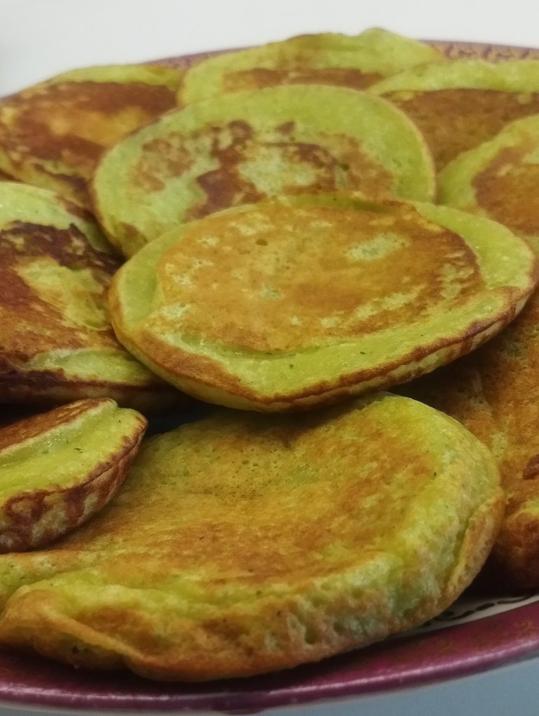 Sladké cuketové lívance s jogurtem a džemem