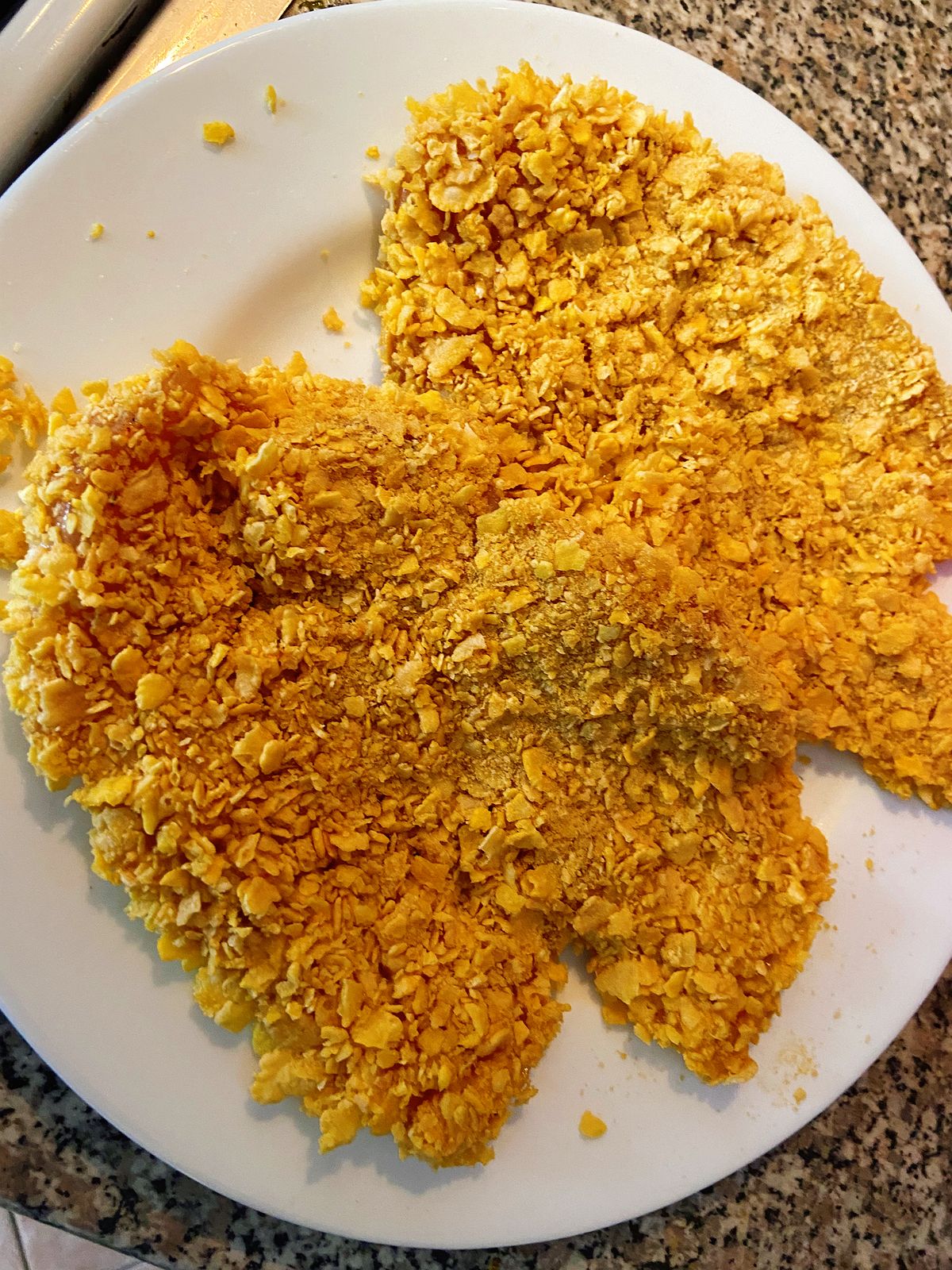 Křupavé kuřecí řízky v kukuřičných lupíncích