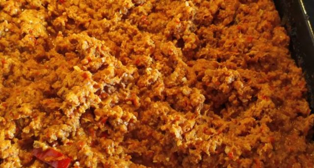 Ďábelská směs na topinky Recept na ďábelská směs na topinky.