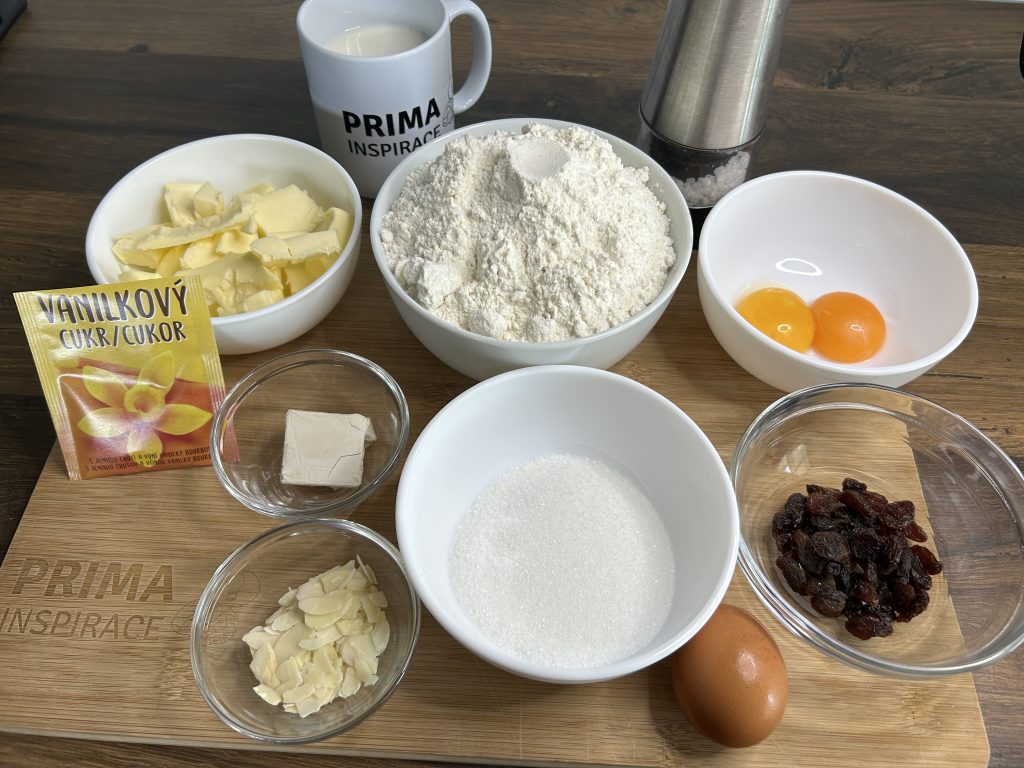 Domácí vánočka ze šesti pramenů