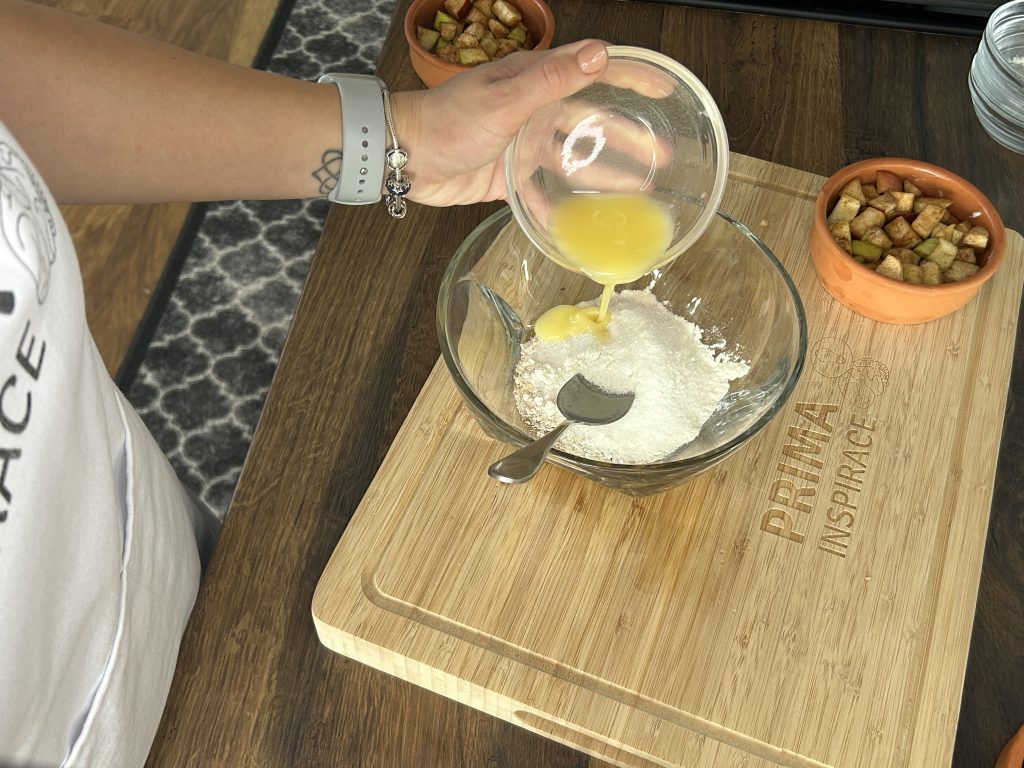 Jablečný crumble s ovesnou drobenkou