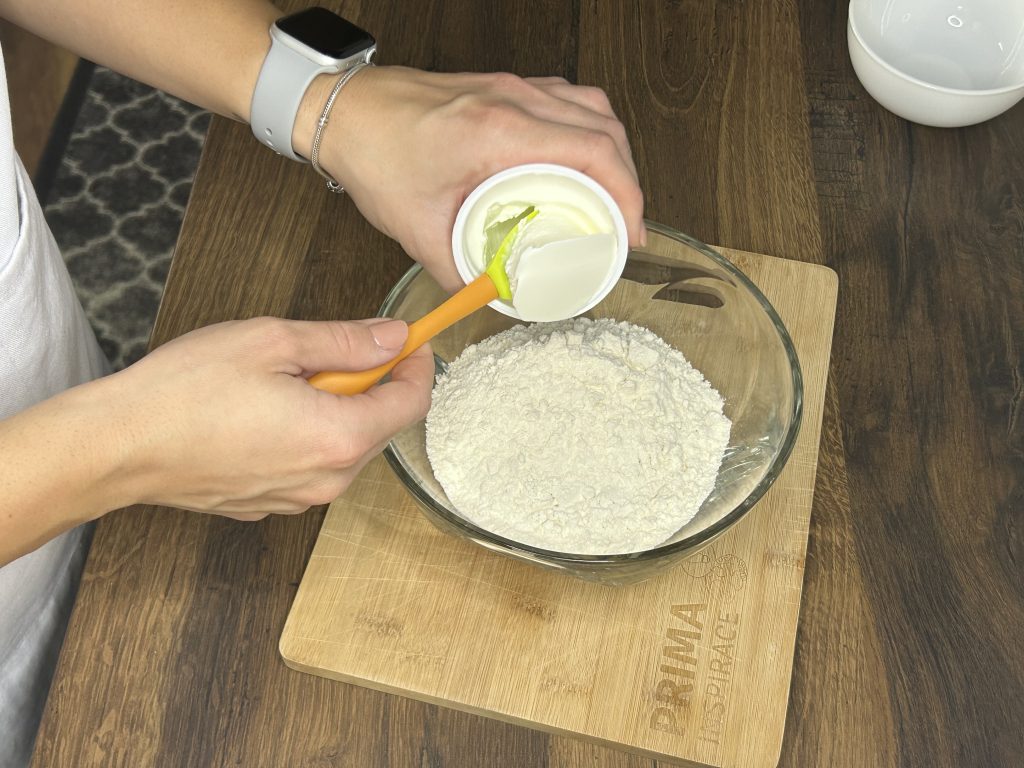 Jogurtovo-mrkvové šneky s krémovým sýrem