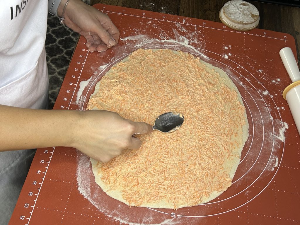 Jogurtovo-mrkvové šneky s krémovým sýrem