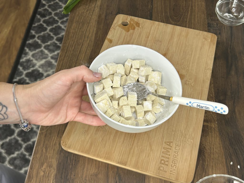 Křupavé tofu v pikantní medové omáčce – expresní večeře