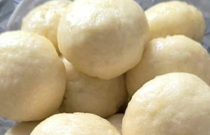 Kynuté knedlíky se švestkami – nadýchaná klasika české kuchyně Recept na kynuté knedlíky se švestkami.