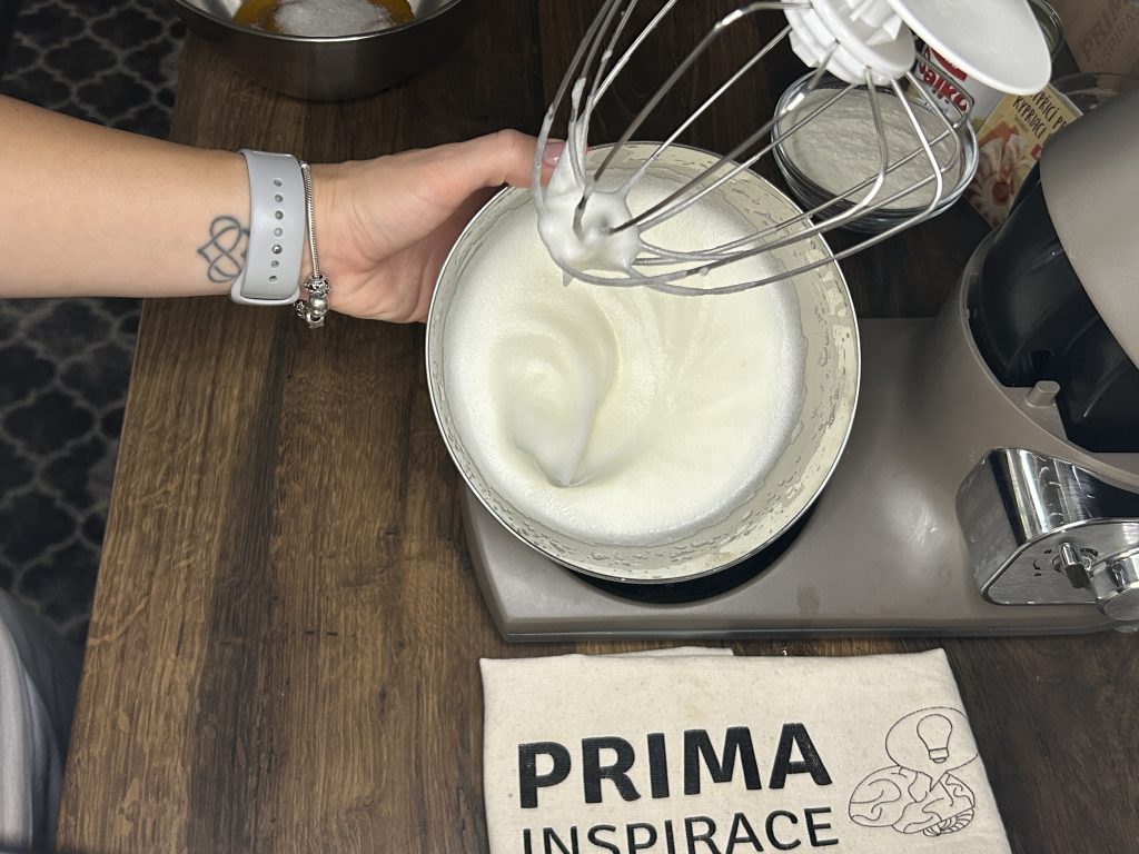 Jednoduchý mramorový koláč se Salkem