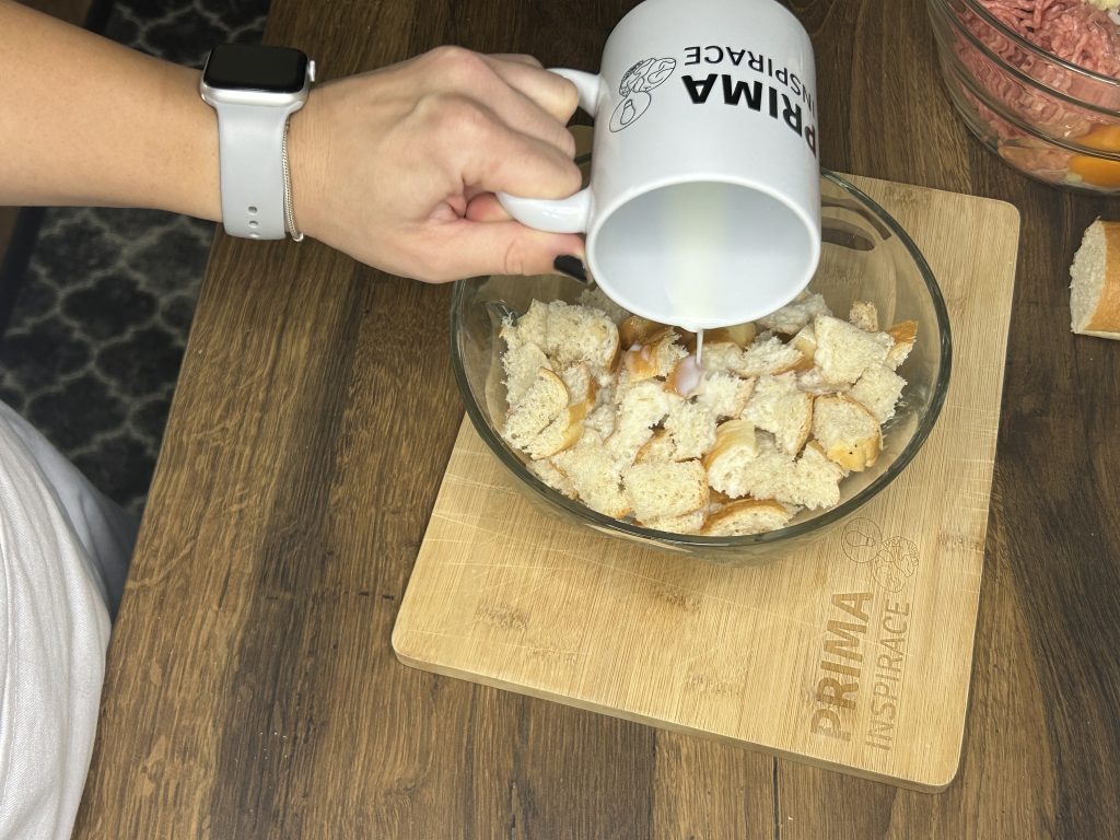 Pečená sekaná plněná vařenými vejci
