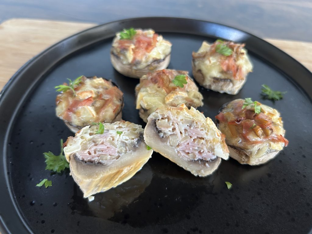 Plněné žampiony se šunkou a sýrem