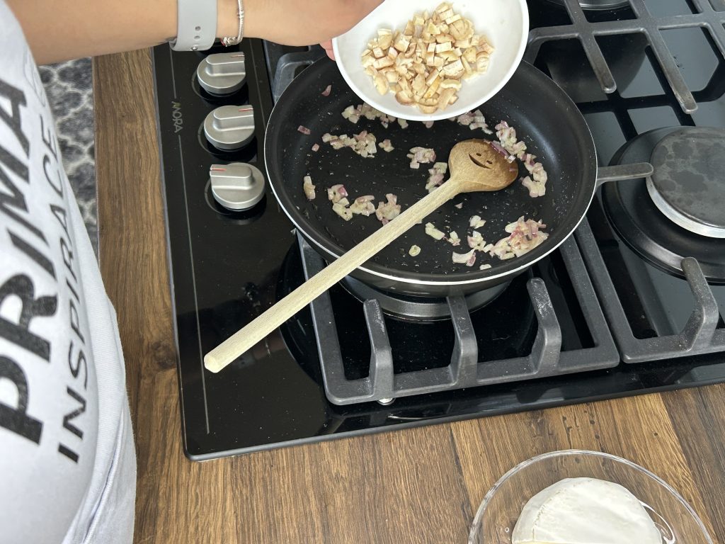 Plněné žampiony se šunkou a sýrem