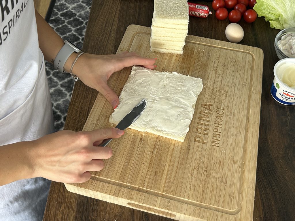 Slaný dort z toustového chleba