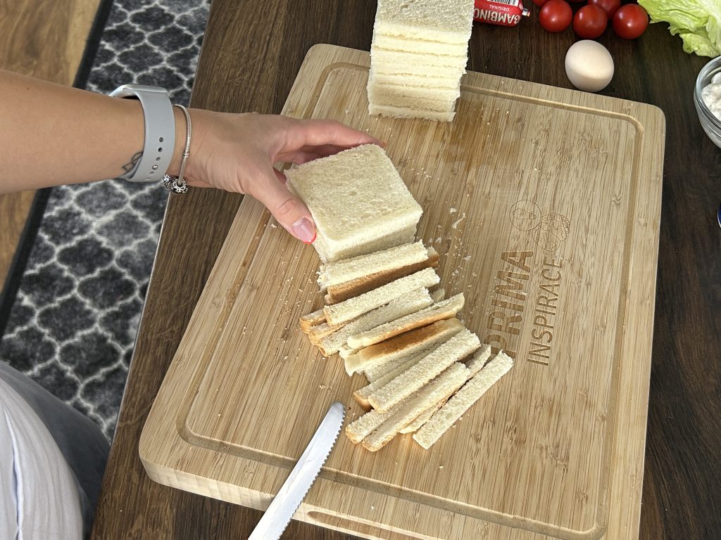 Slaný dort z toustového chleba