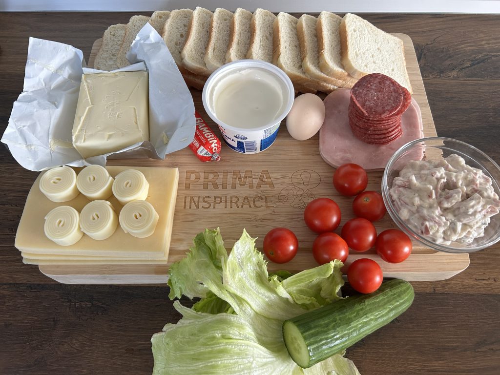 Slaný dort z toustového chleba