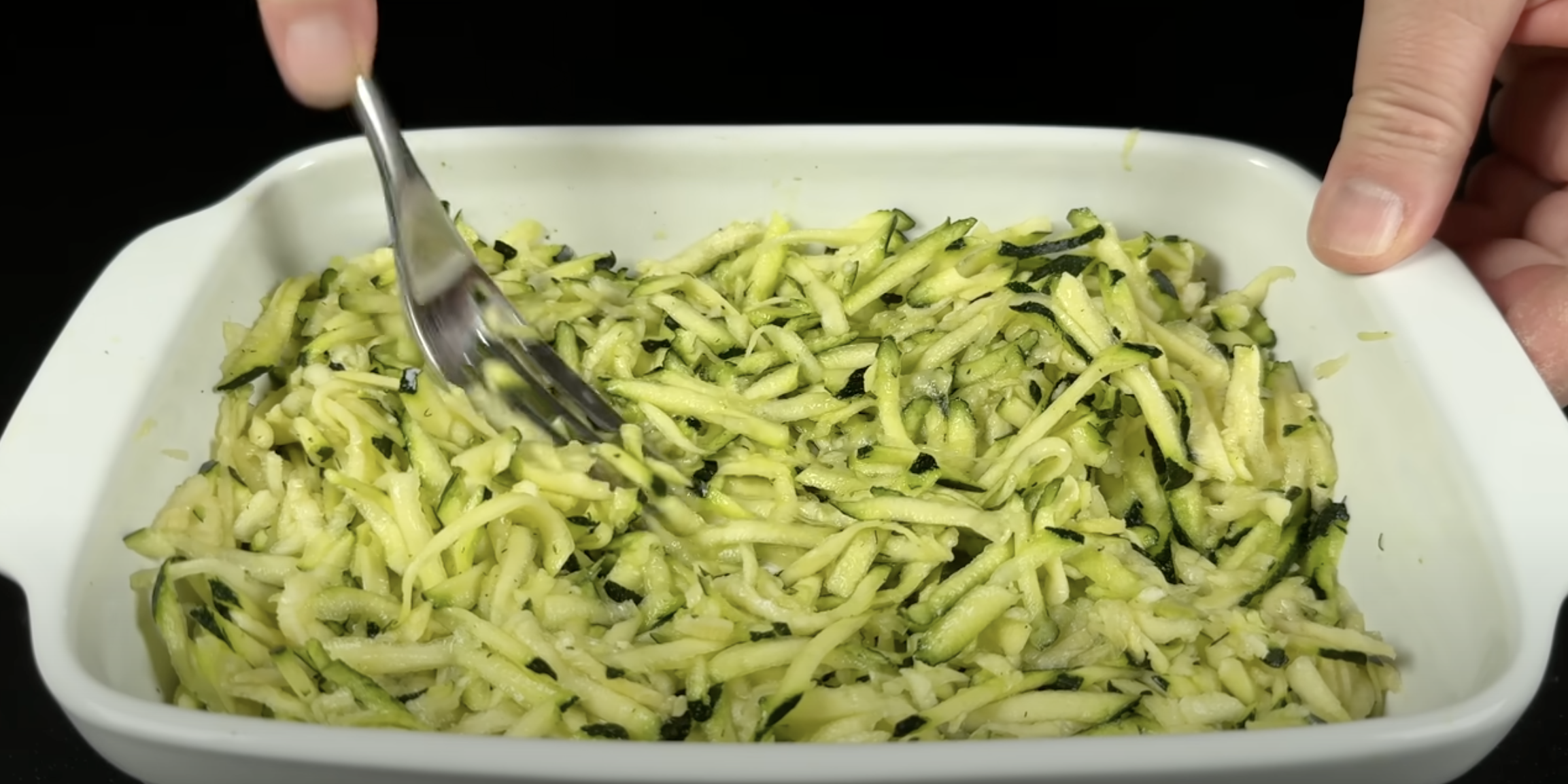 Nastrouhaná cuketa.