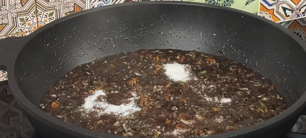 Krevety v aromatické česnekovo-zázvorové omáčce se sójovou a ústřicovou omáčkou