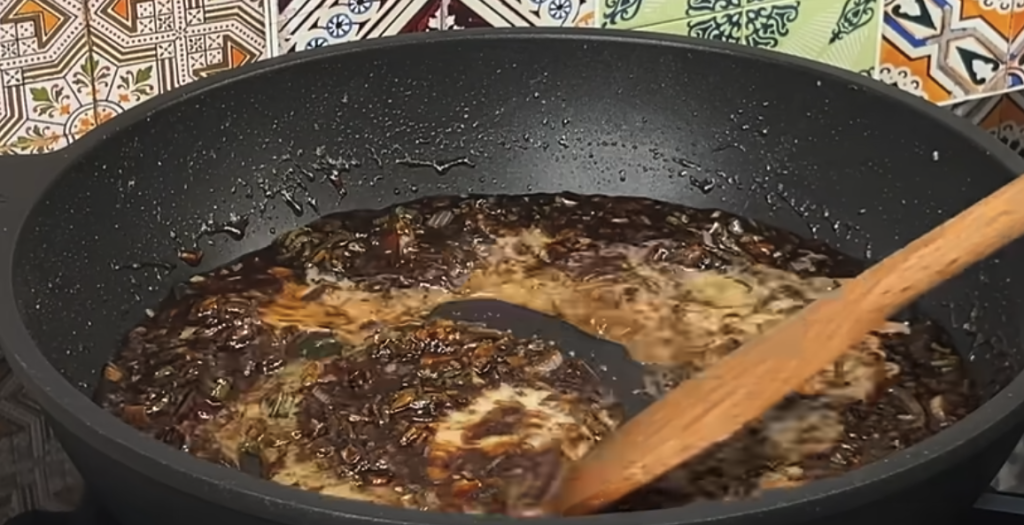 Krevety v aromatické česnekovo-zázvorové omáčce se sójovou a ústřicovou omáčkou