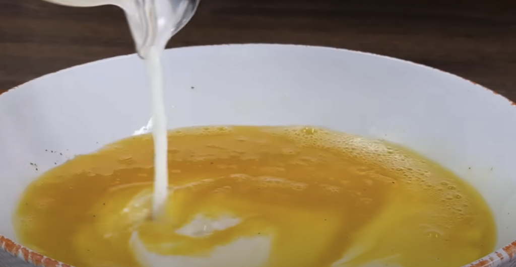 Zapečené sýrovo-šunkové sendviče se sýrem – jednoduchá a rychlá snídaně pro každého