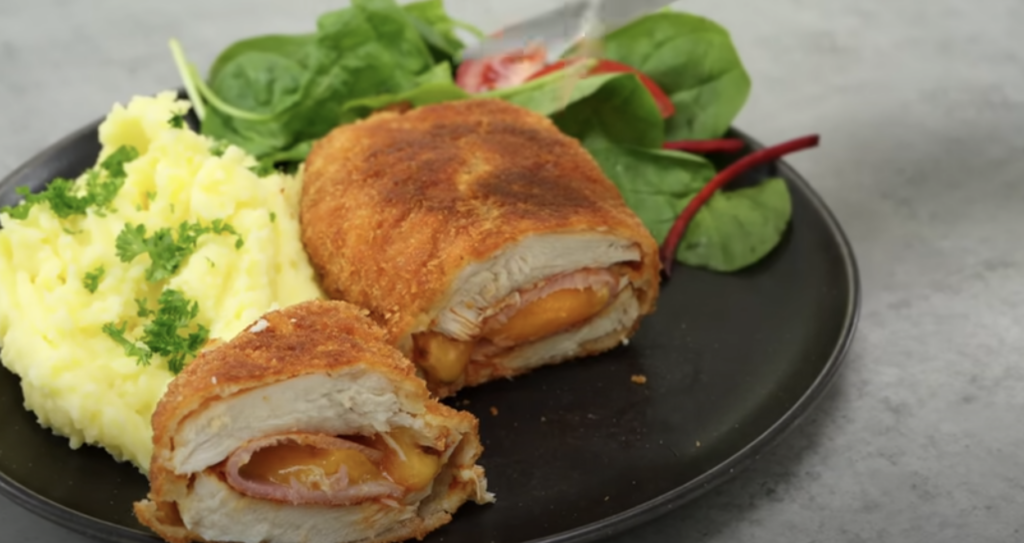 Kuřecí Cordon Bleu s bramborovým pyré – rychlý oběd nebo večeře