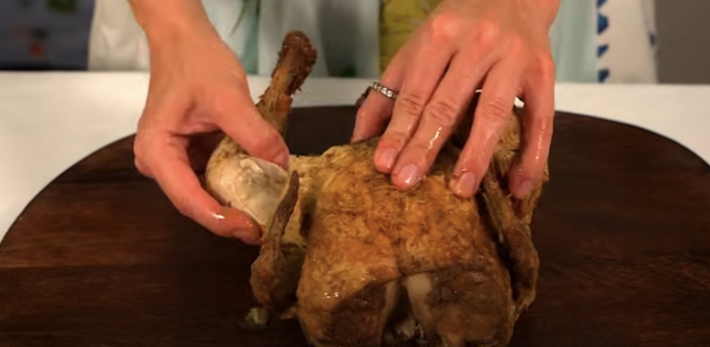 Wrapy s kuřecím masem, jalapeños, mozzarellou a rančovou omáčkou z horkovzdušné fritézy