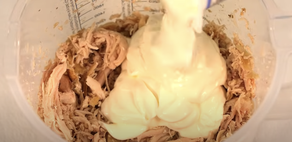 Wrapy s kuřecím masem, jalapeños, mozzarellou a rančovou omáčkou z horkovzdušné fritézy