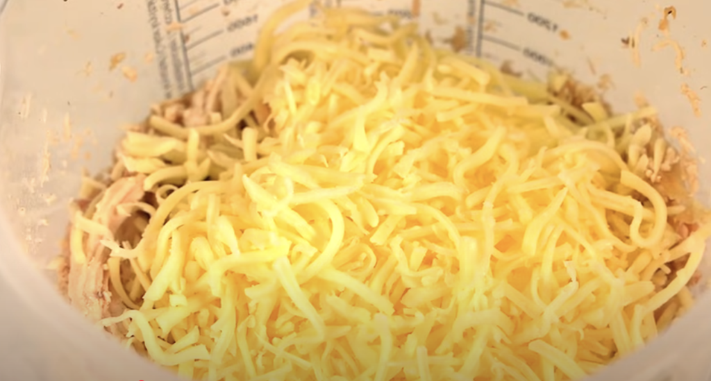 Wrapy s kuřecím masem, jalapeños, mozzarellou a rančovou omáčkou z horkovzdušné fritézy