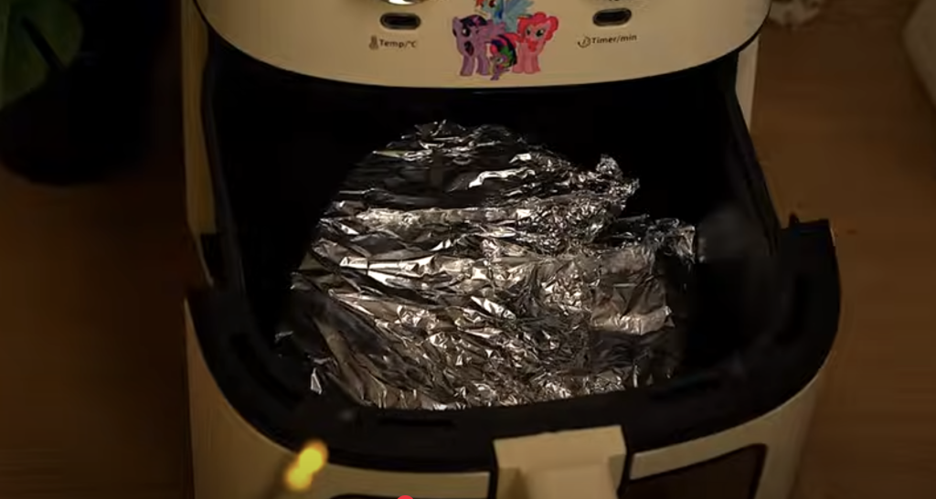 Wrapy s kuřecím masem, jalapeños, mozzarellou a rančovou omáčkou z horkovzdušné fritézy