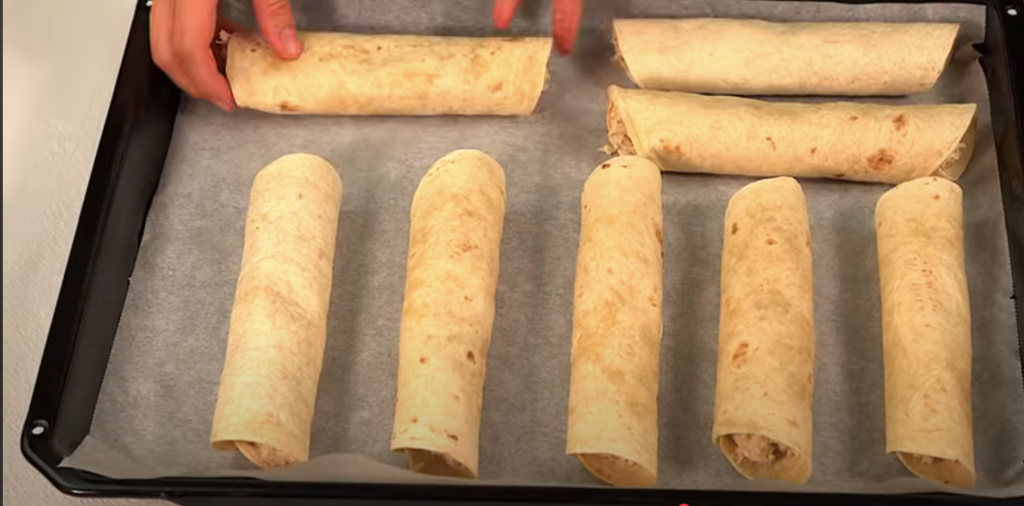 Wrapy s kuřecím masem, jalapeños, mozzarellou a rančovou omáčkou z horkovzdušné fritézy