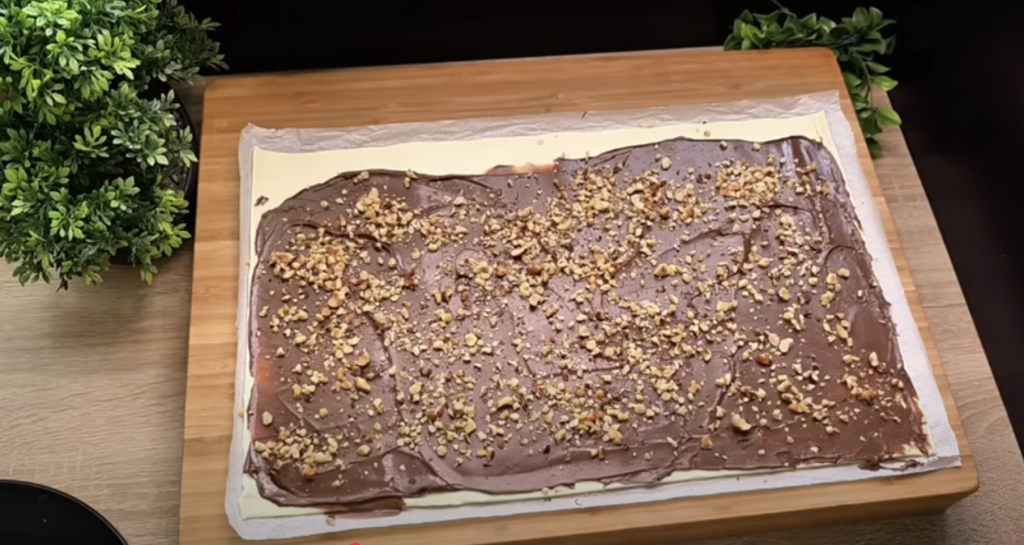 Křupavé listové trojúhelníčky s Nutellou a lískovými ořechy – snadná a bleskurychlá příprava