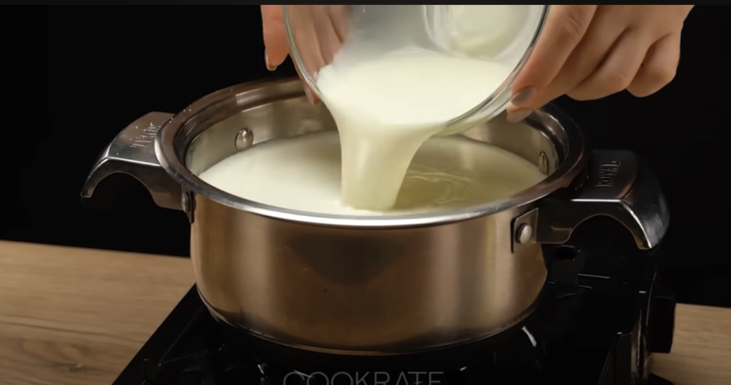 Nepečený piškotový dort s jemným tvarohovým krémem 