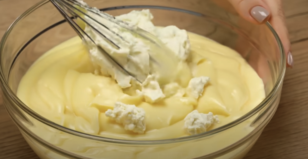 Nepečený piškotový dort s jemným tvarohovým krémem 