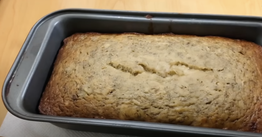 Nejlepší recept na domácí banánový chlebík – vláčný, sladký a hotový za hodinu