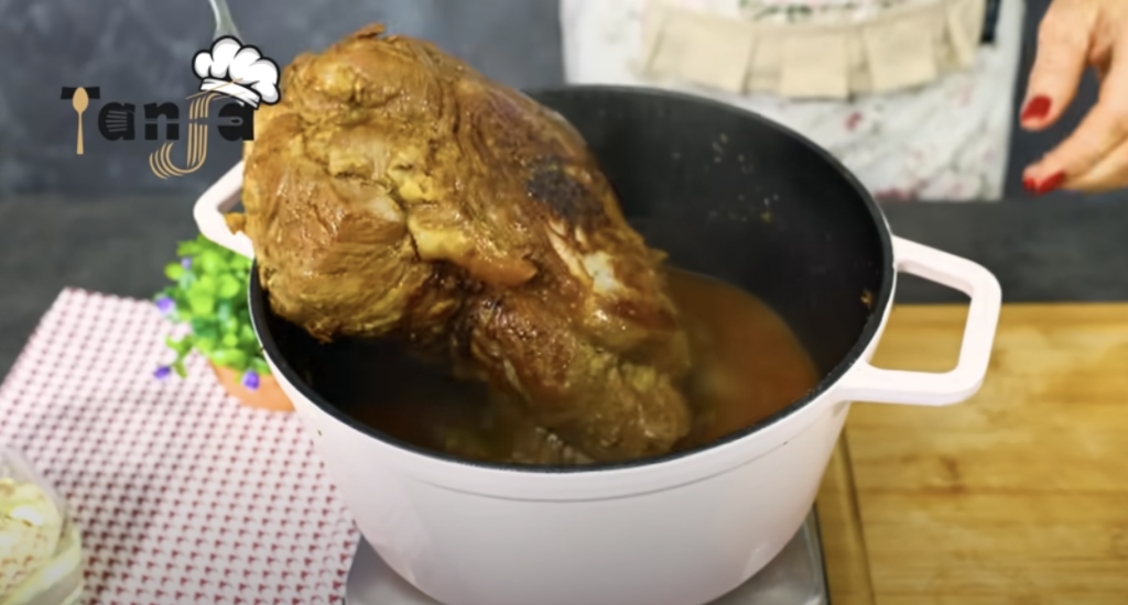 Pomalu dušená vepřová krkovice – postup