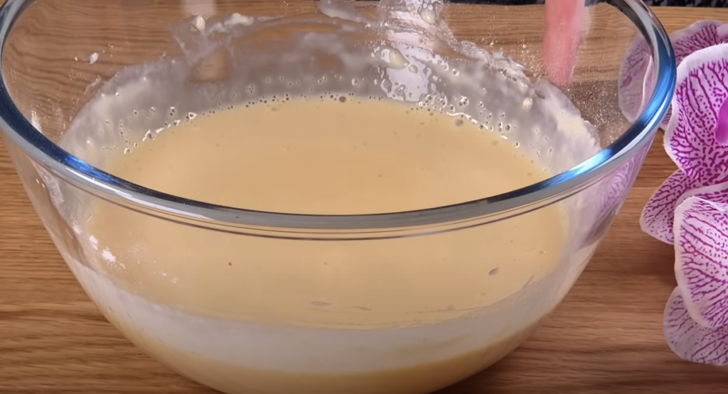 Třešňový koláč s tvarohovou náplní z horkovzdušné fritézy – dokonalý dezert pro letní dny