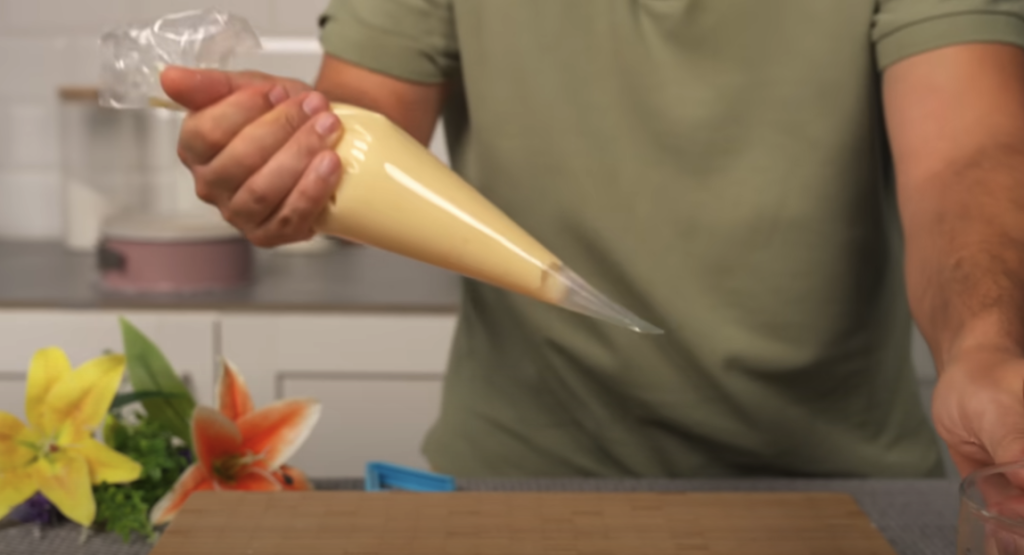 Švýcarský jablečný koláč se spirálou vanilkového krému – ideální k podzimnímu odpoledni