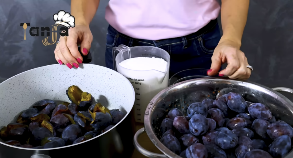 Tradiční domácí švestkový džem krok za krokem – potřebujete pouze 2 ingredience