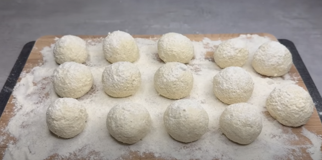 Ricottové knedlíčky s bazalkovým pestem – delikatesa italské kuchyně v lehkém a svěžím podání